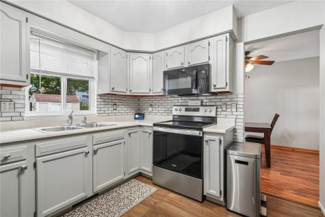 2975 Baker Street Marion IA 52302