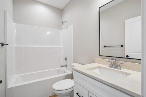 1415 Legend Drive Tiffin IA 52340