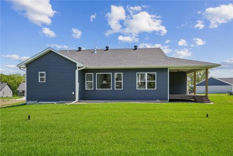 1415 Legend Drive Tiffin IA 52340