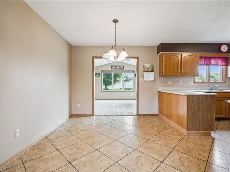 3450 Whitehall Avenue Marion IA 52302