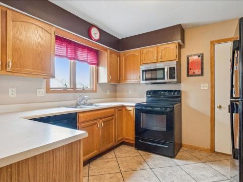 3450 Whitehall Avenue Marion IA 52302