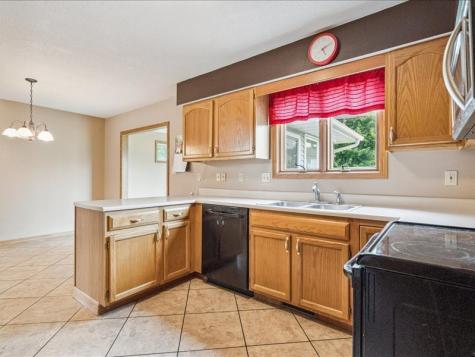 3450 Whitehall Avenue Marion IA 52302