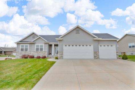 2507 Prairie Walk Drive NW Cedar Rapids IA 52405