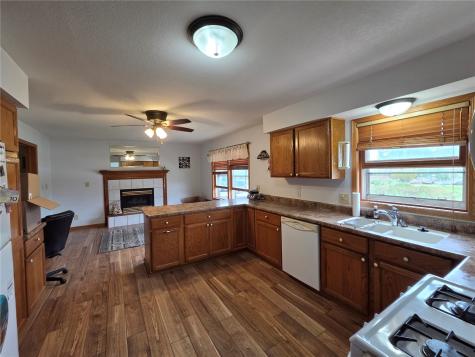 2040 Riverview Street SE Cedar Rapids IA 52403
