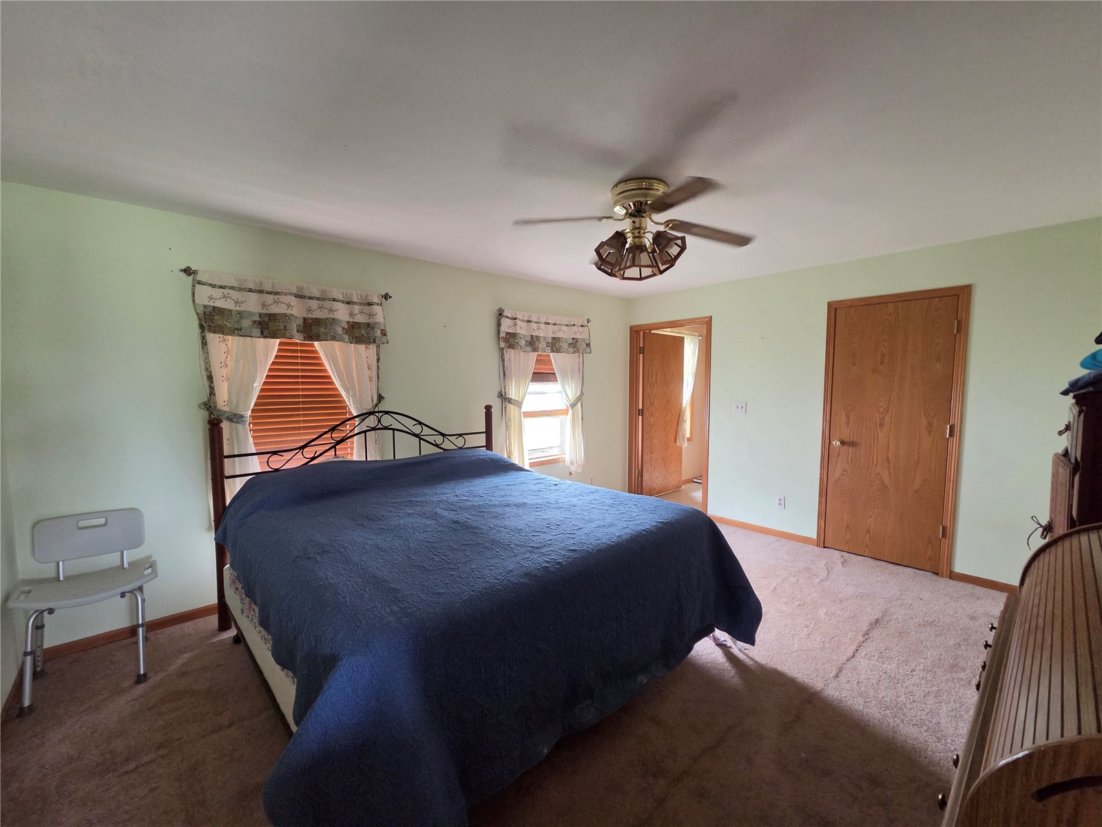 2040 Riverview Street SE Cedar Rapids IA 52403
