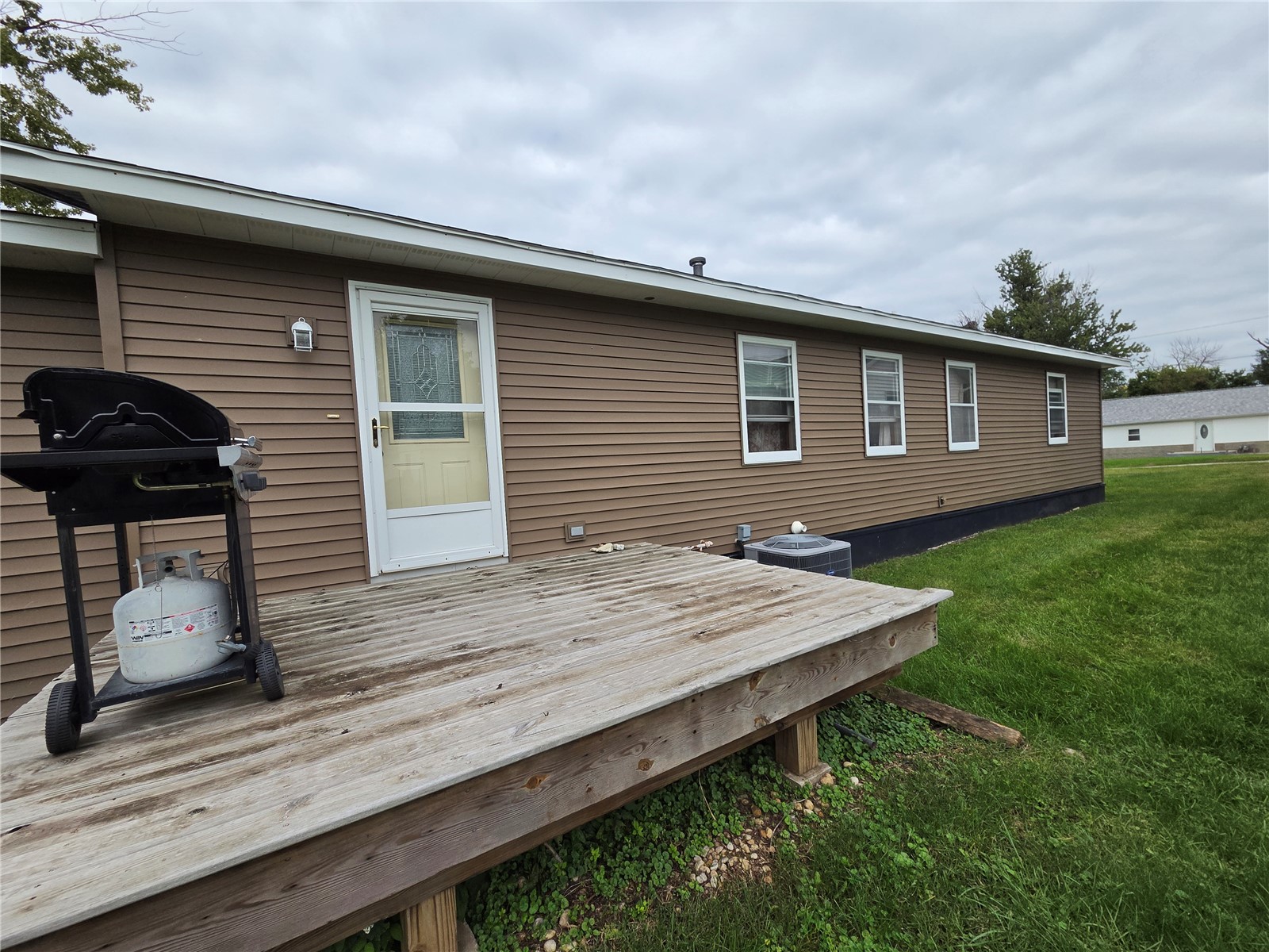 2040 Riverview Street SE Cedar Rapids IA 52403
