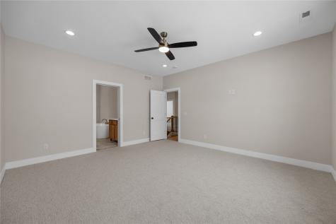2196 Royal Oak Ridge Road Marion IA 52302
