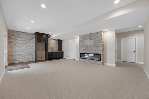 2196 Royal Oak Ridge Road Marion IA 52302