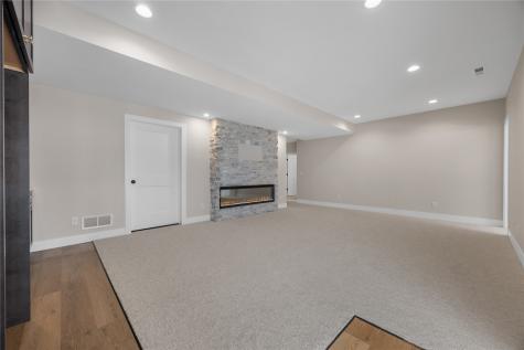 2196 Royal Oak Ridge Road Marion IA 52302