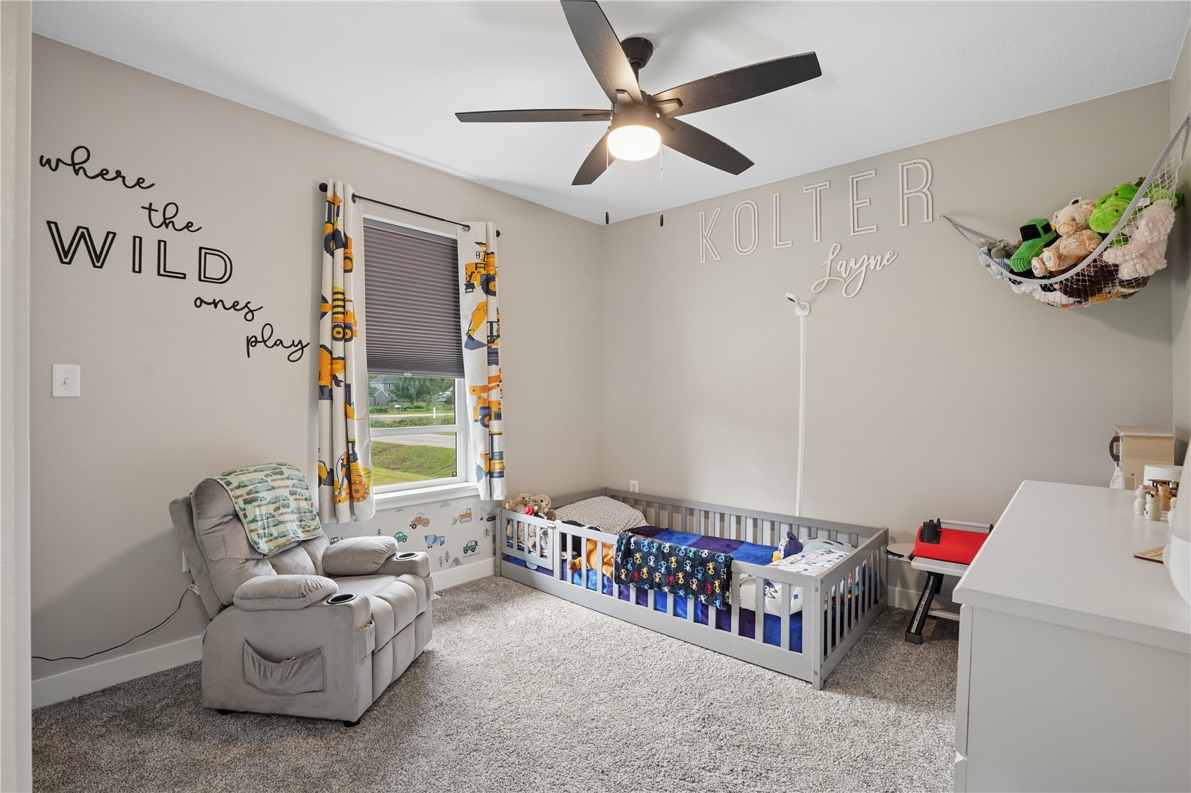502 E Walnut Street IA 52326