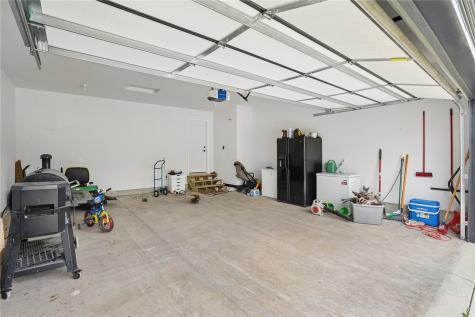 502 E Walnut Street IA 52326