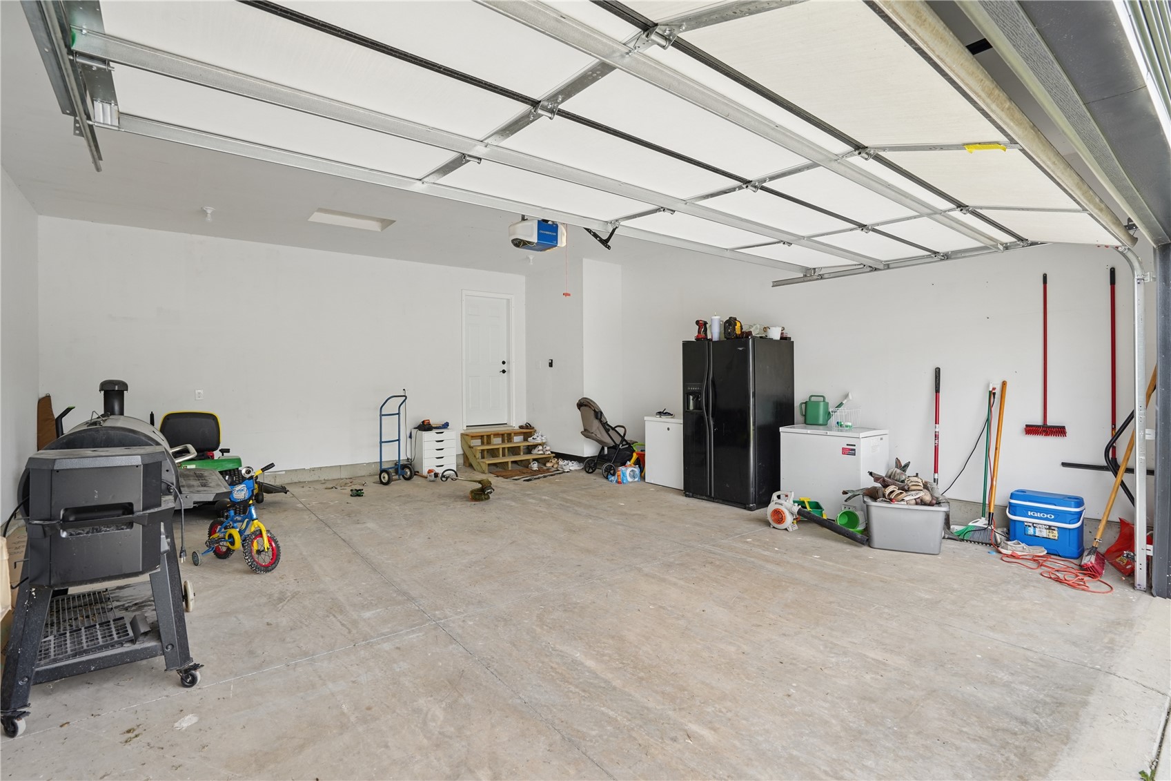 502 E Walnut Street IA 52326