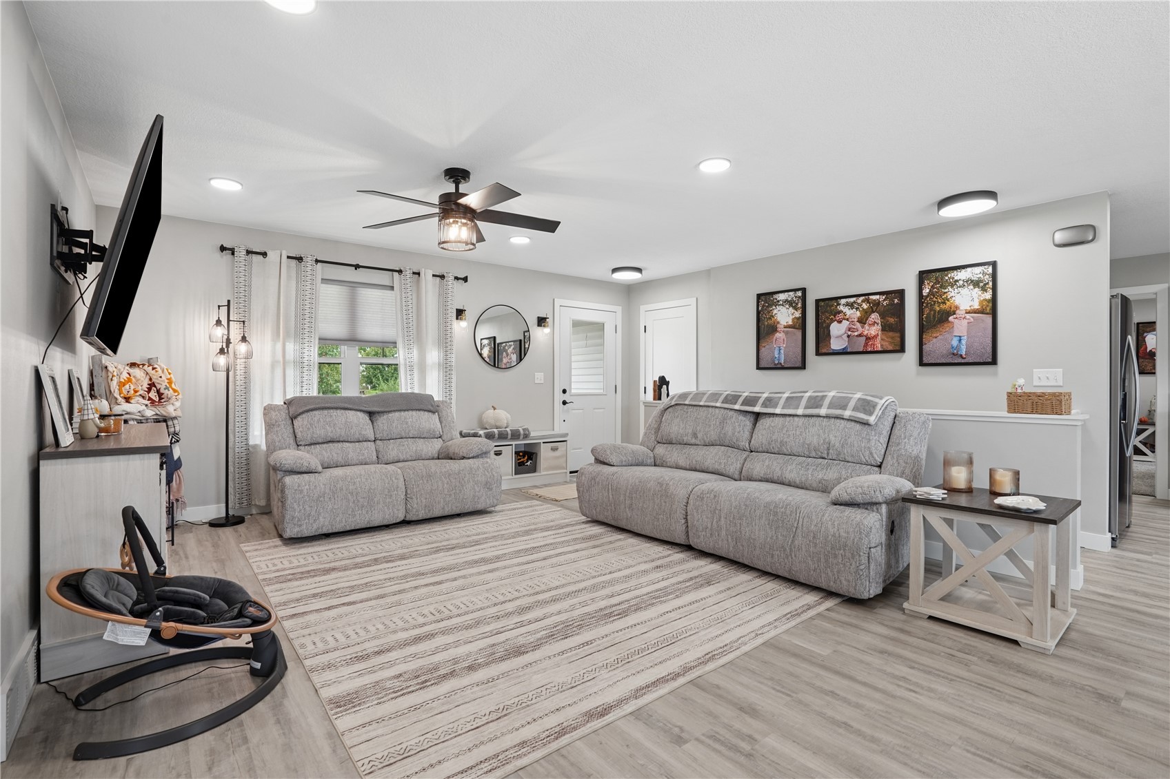 502 E Walnut Street IA 52326