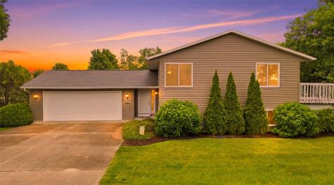 2905 G Street Amana IA 52203