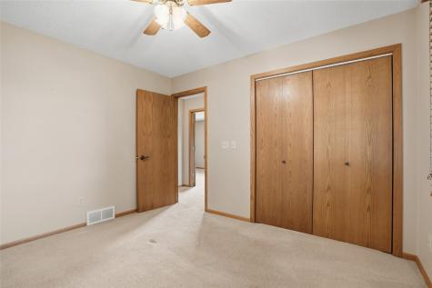 2905 G Street Amana IA 52203