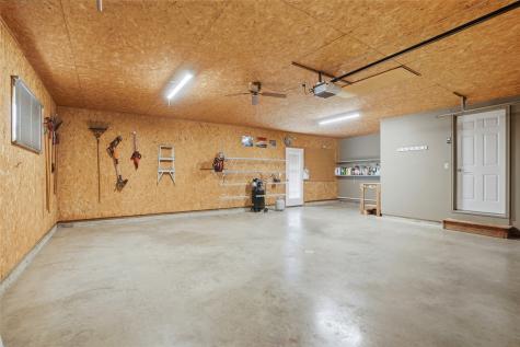 2905 G Street Amana IA 52203