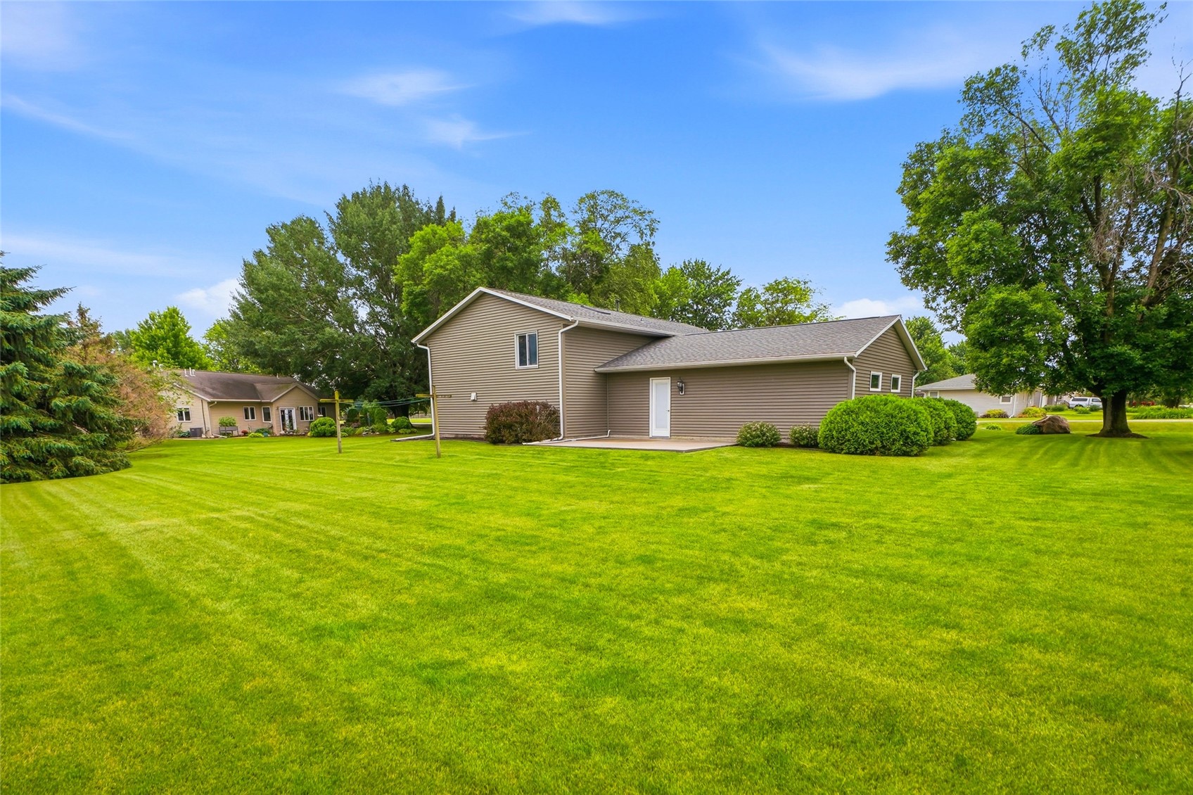 2905 G Street Amana IA 52203