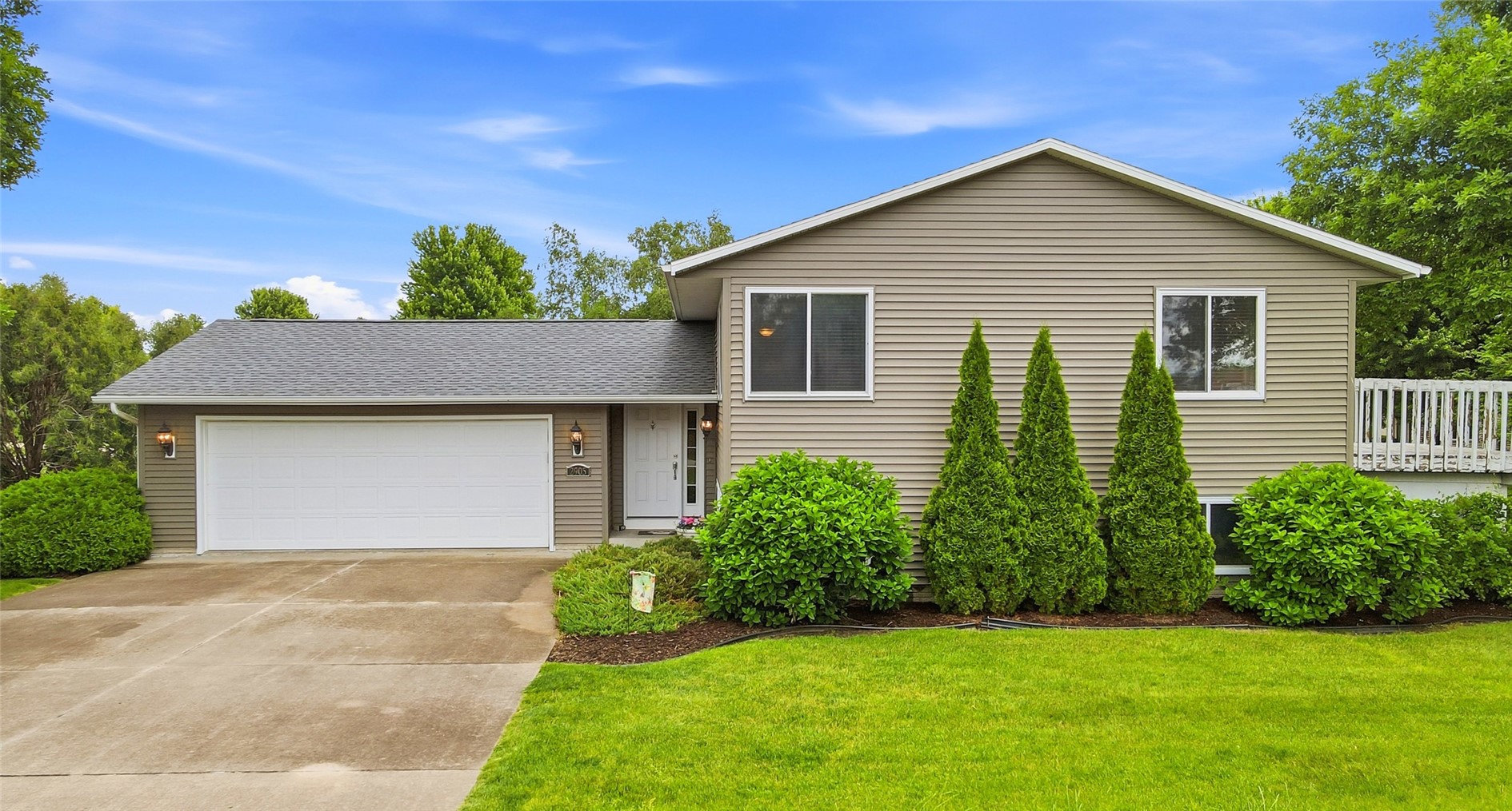 2905 G Street Amana IA 52203