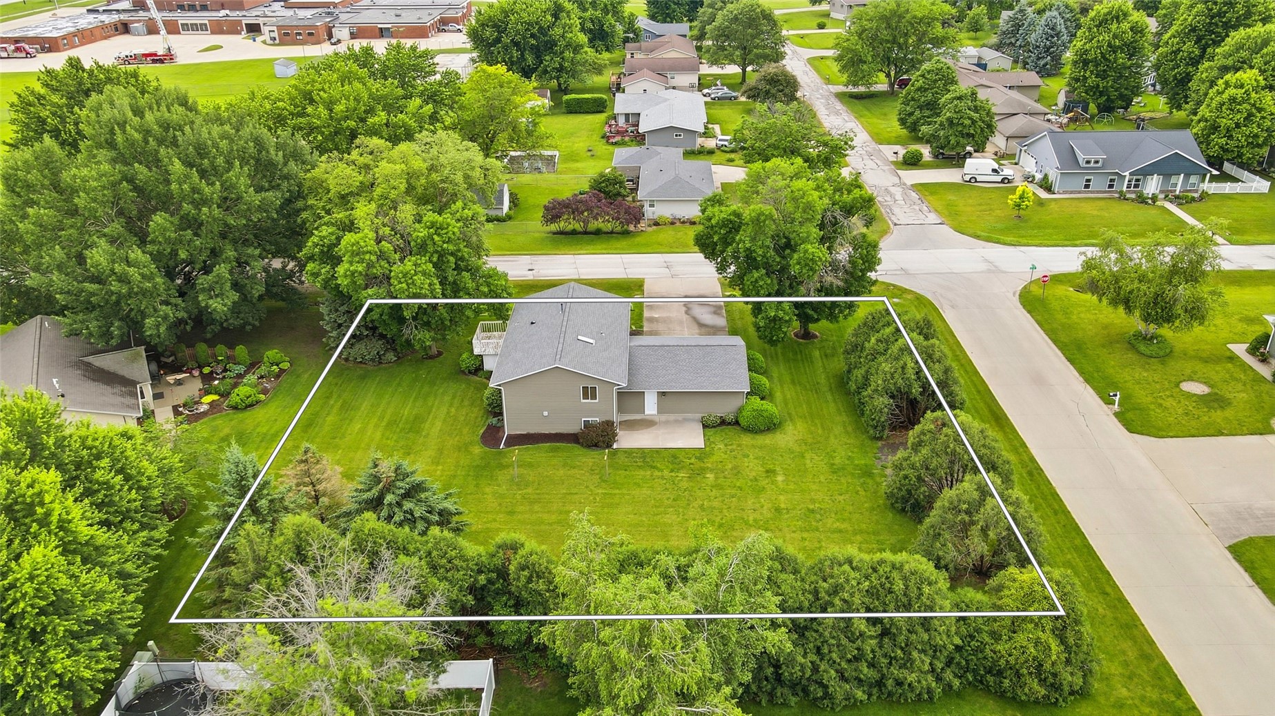 2905 G Street Amana IA 52203