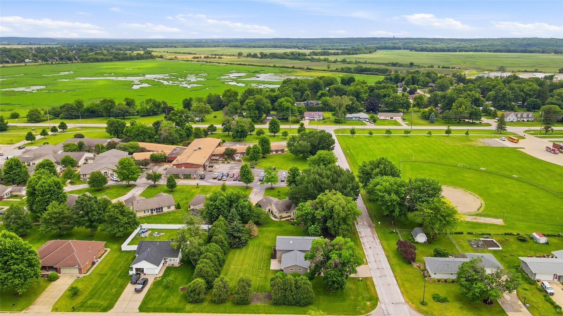 2905 G Street Amana IA 52203
