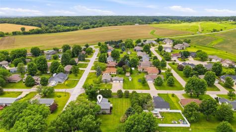 2905 G Street Amana IA 52203