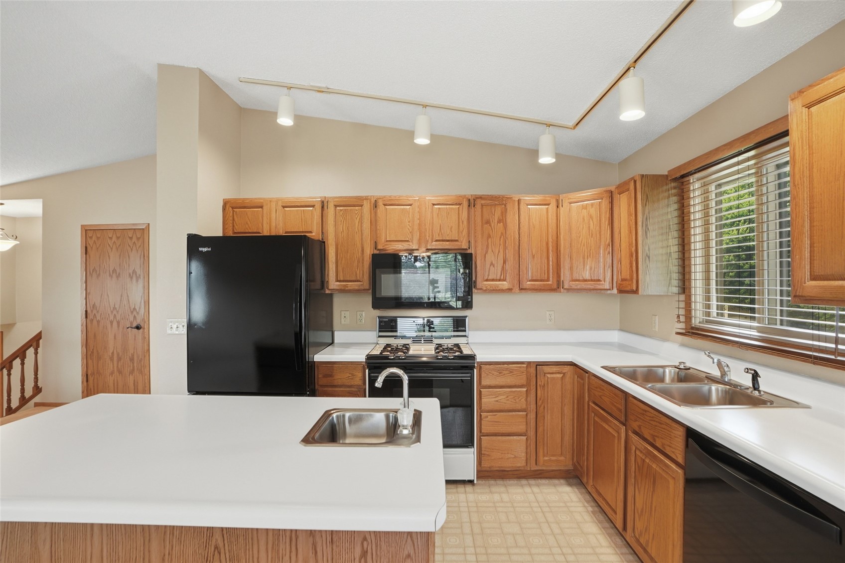 2905 G Street Amana IA 52203