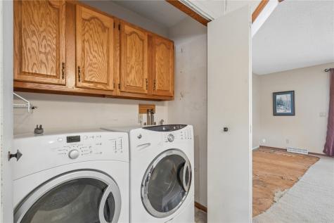 7300 42nd Street NE Cedar Rapids IA 52411