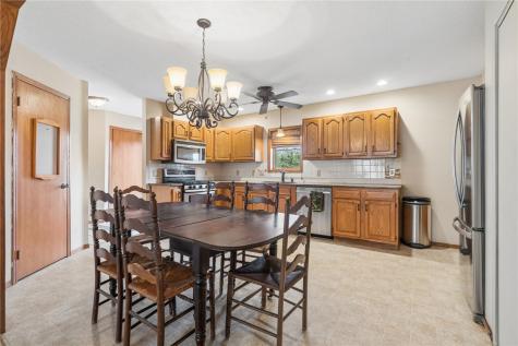 7300 42nd Street NE Cedar Rapids IA 52411