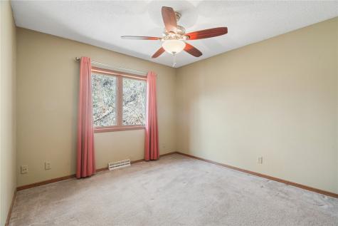 7300 42nd Street NE Cedar Rapids IA 52411