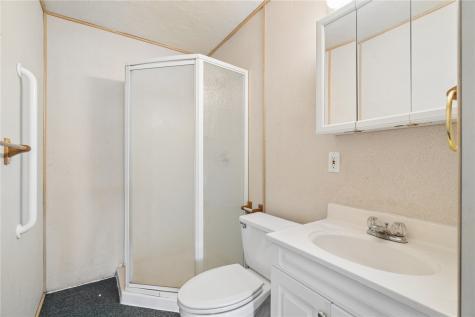 7300 42nd Street NE Cedar Rapids IA 52411