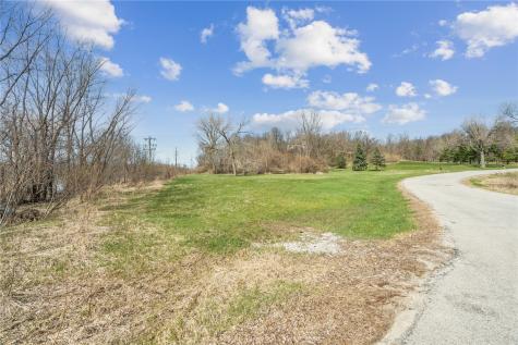 7300 42nd Street NE Cedar Rapids IA 52411