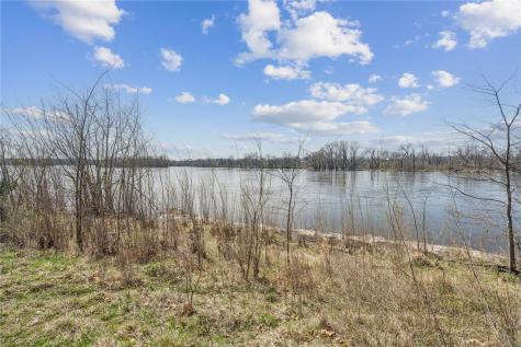7300 42nd Street NE Cedar Rapids IA 52411