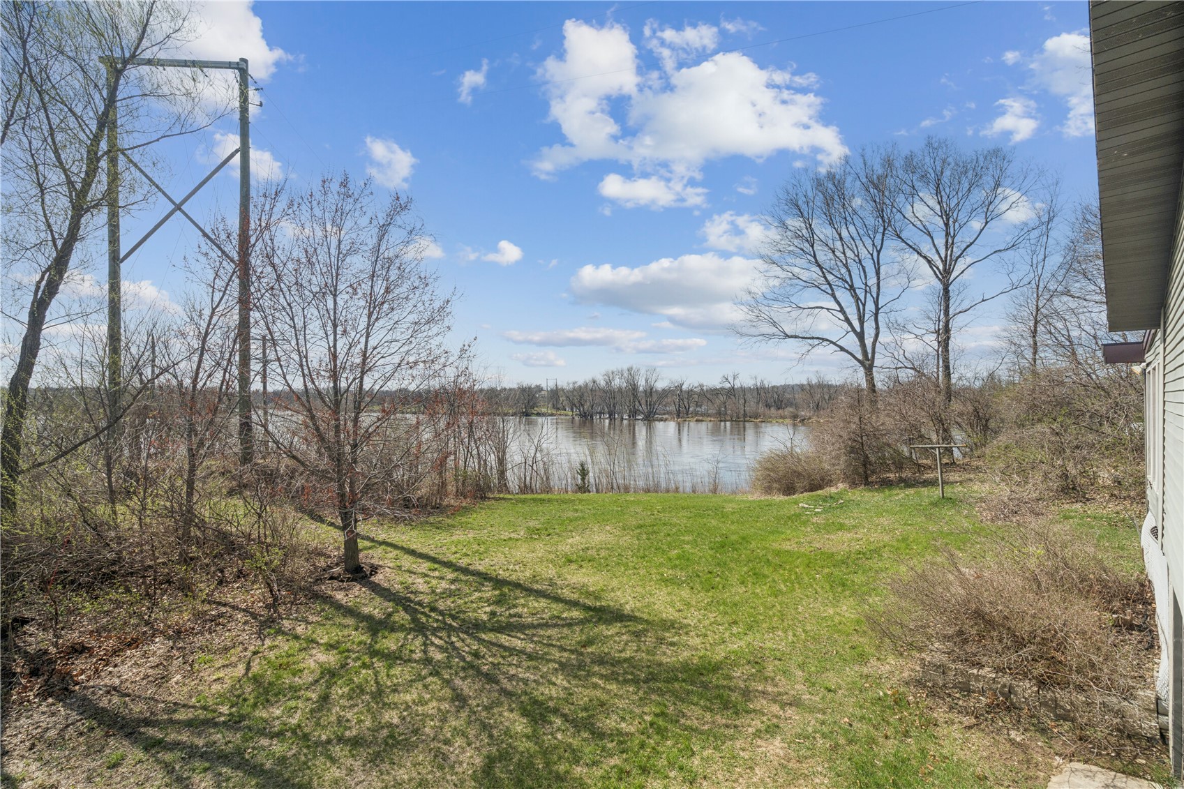 7300 42nd Street NE Cedar Rapids IA 52411