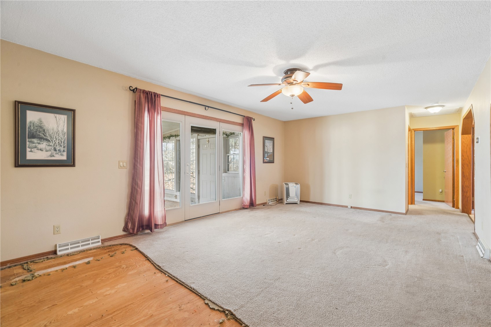 7300 42nd Street NE Cedar Rapids IA 52411
