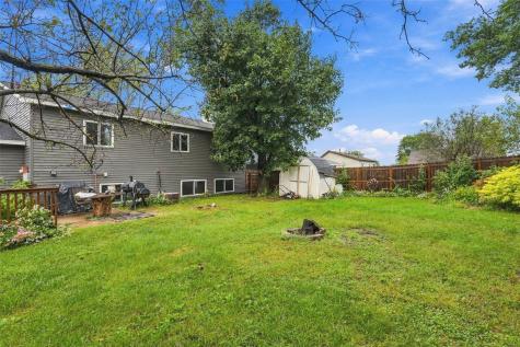3720 Blue Mound Drive NE Cedar Rapids IA 52402