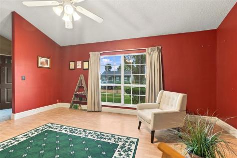 3720 Blue Mound Drive NE Cedar Rapids IA 52402