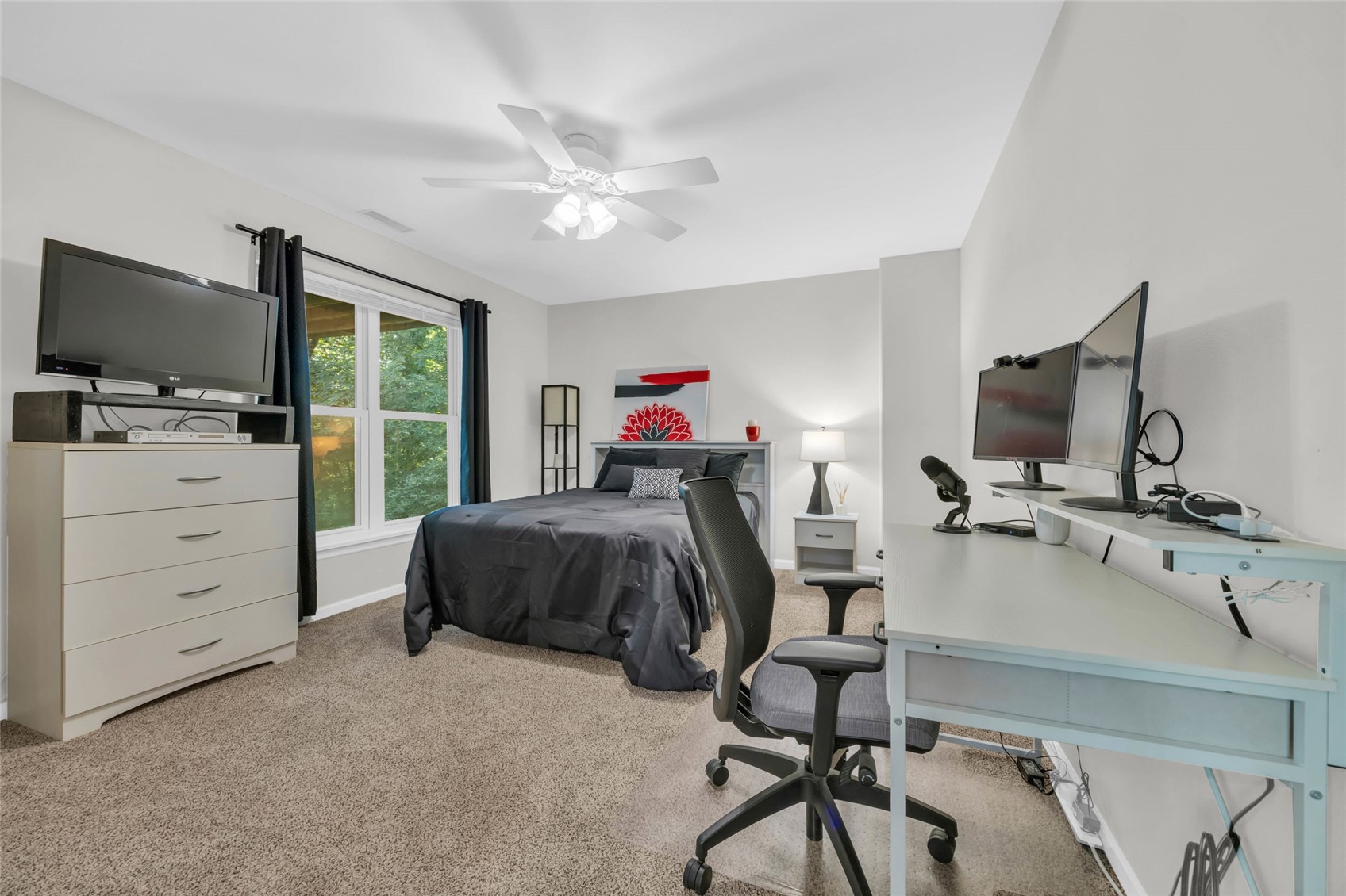 2722 NW Royal Oaks Drive Swisher IA 52338