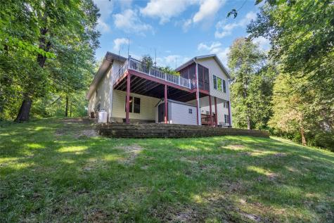 2722 NW Royal Oaks Drive Swisher IA 52338