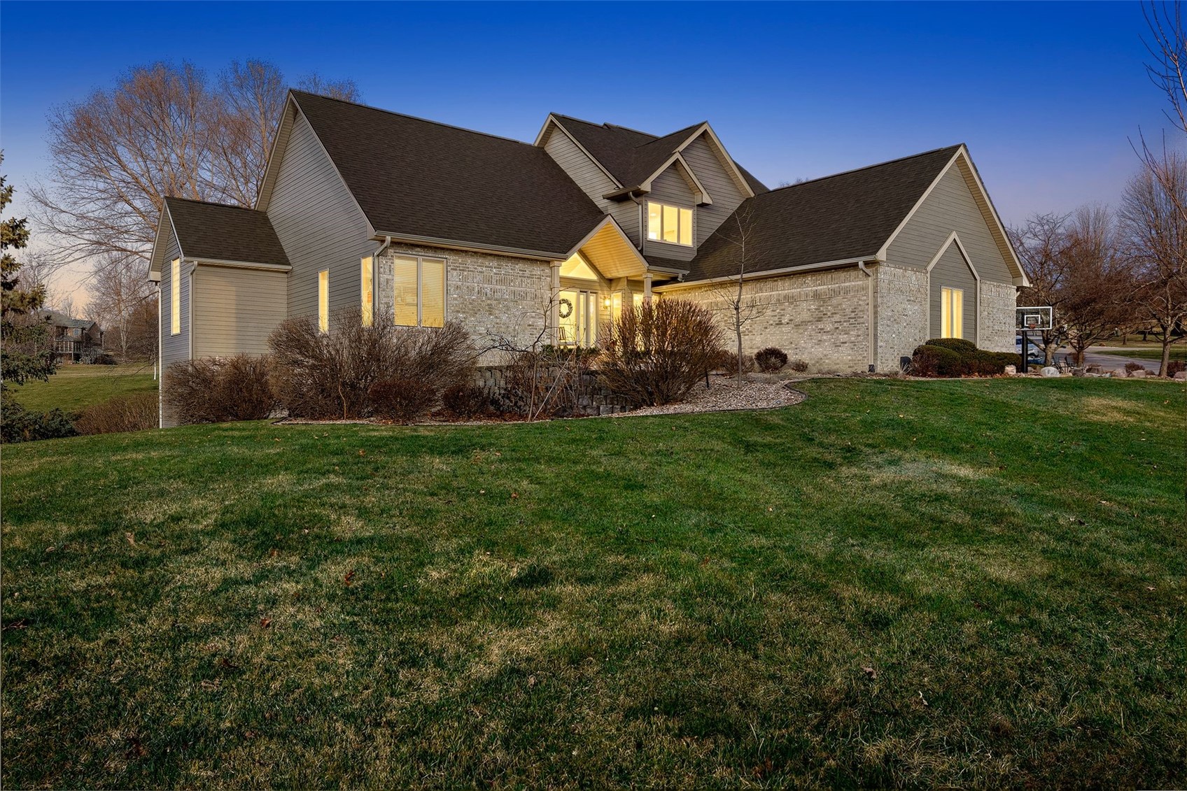 482 Butternut Iowa City IA 52246