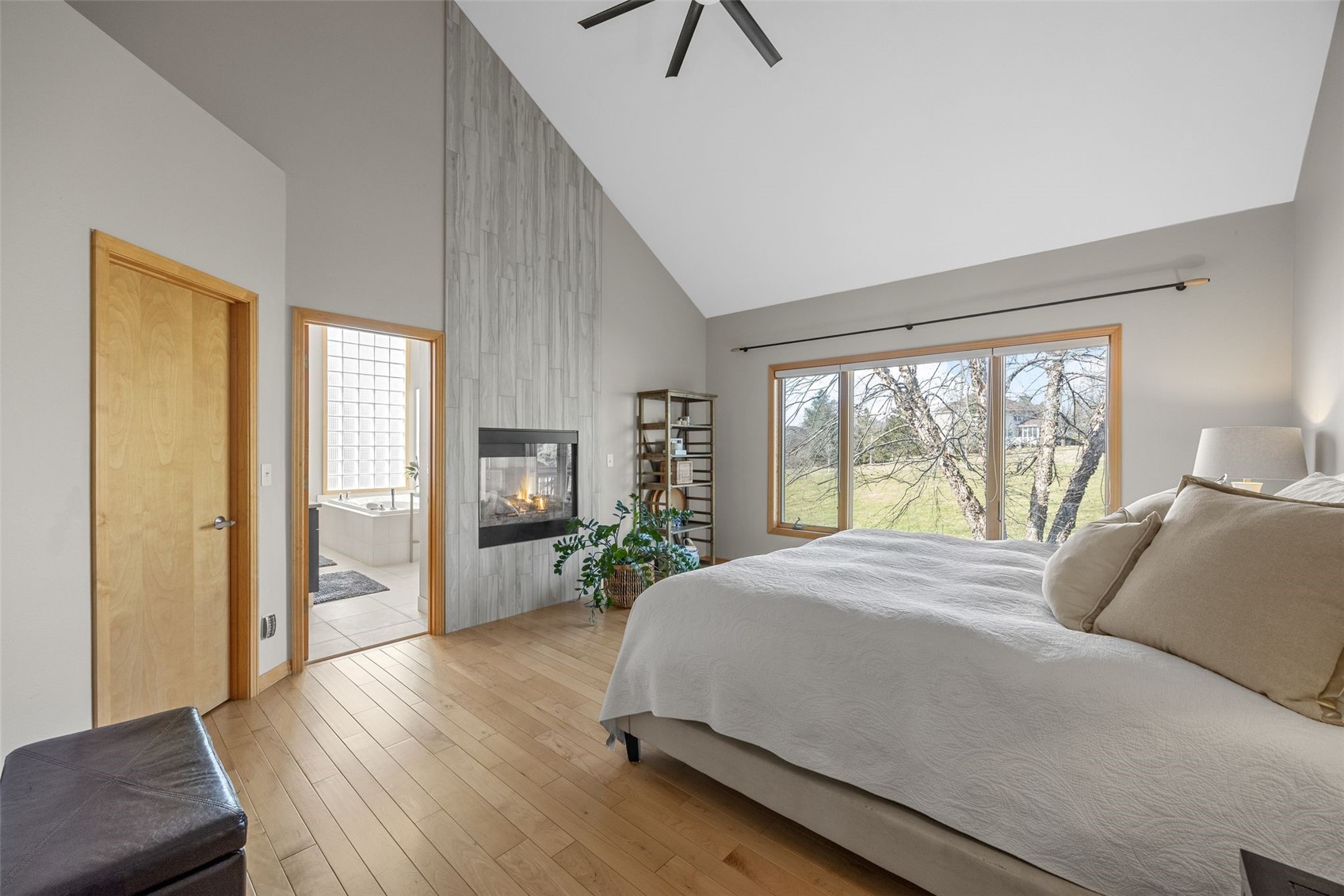 482 Butternut Iowa City IA 52246