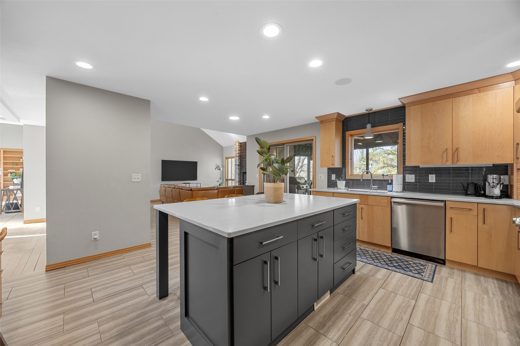 482 Butternut Iowa City IA 52246