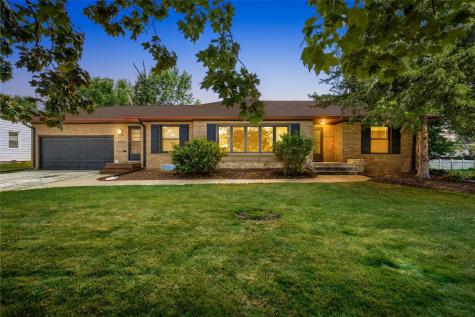 1244 29th Street NE Cedar Rapids IA 52402