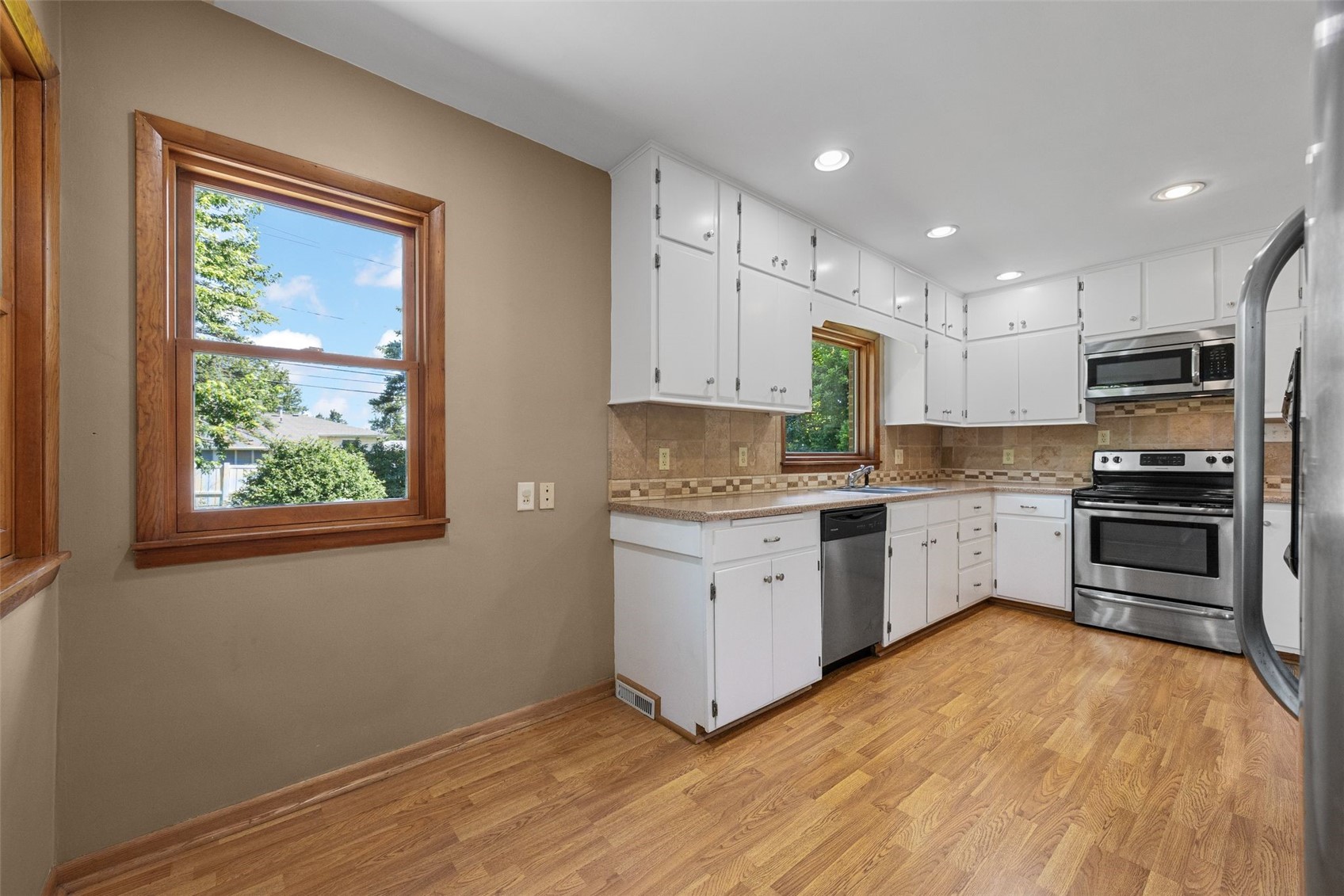 1244 29th Street NE Cedar Rapids IA 52402