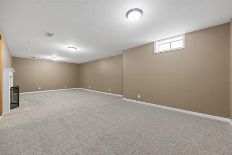 1244 29th Street NE Cedar Rapids IA 52402
