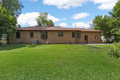 1244 29th Street NE Cedar Rapids IA 52402