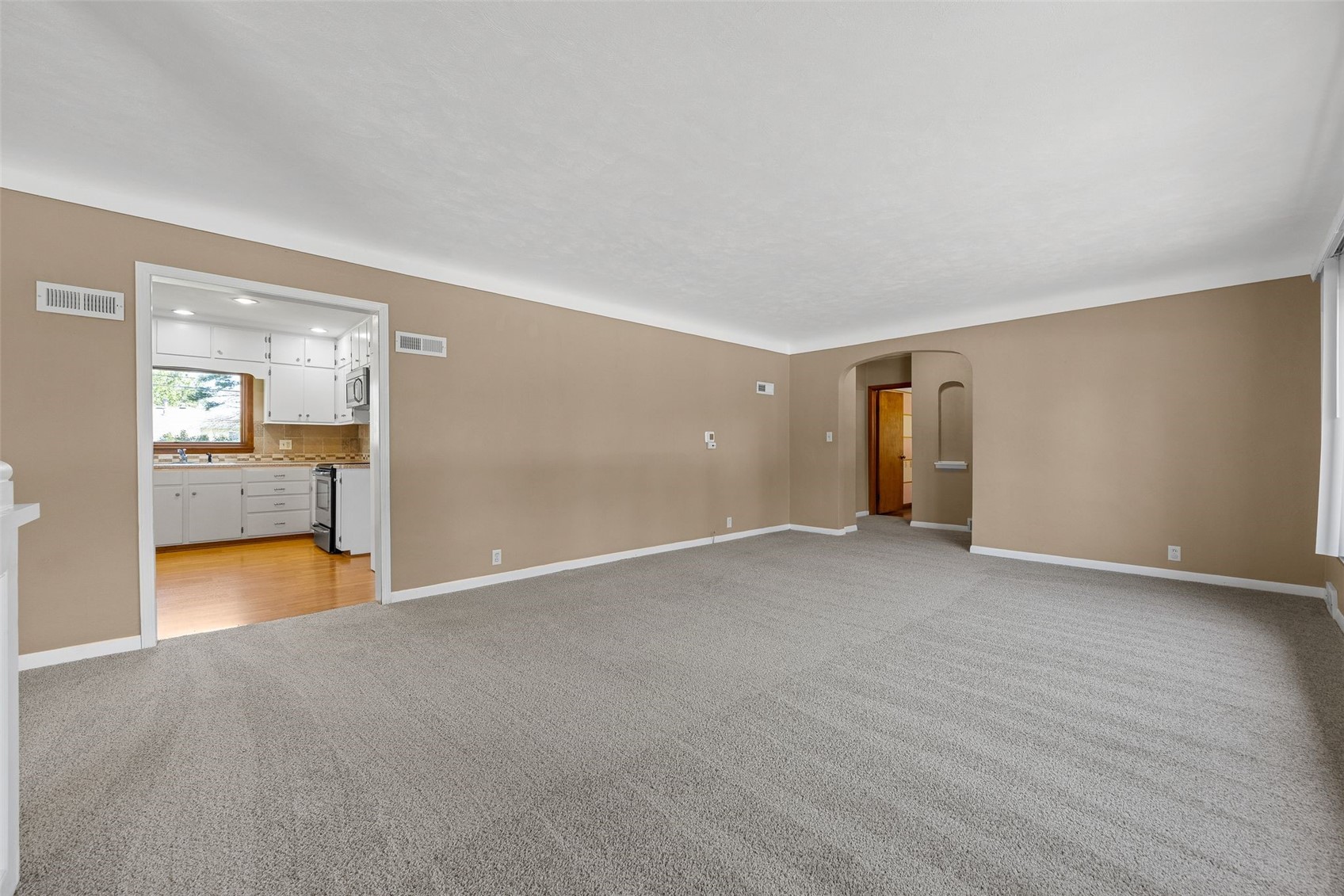 1244 29th Street NE Cedar Rapids IA 52402