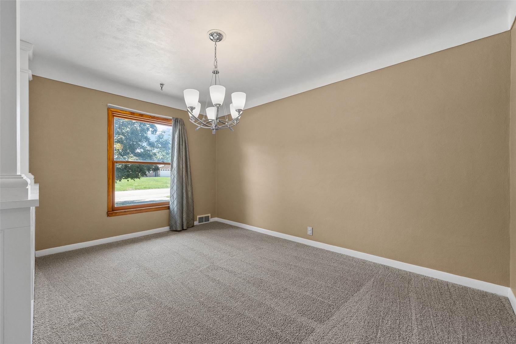 1244 29th Street NE Cedar Rapids IA 52402