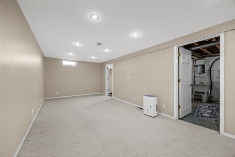 987 20th Street Marion IA 52302