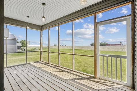 505 11th Avenue Clarence IA 52216