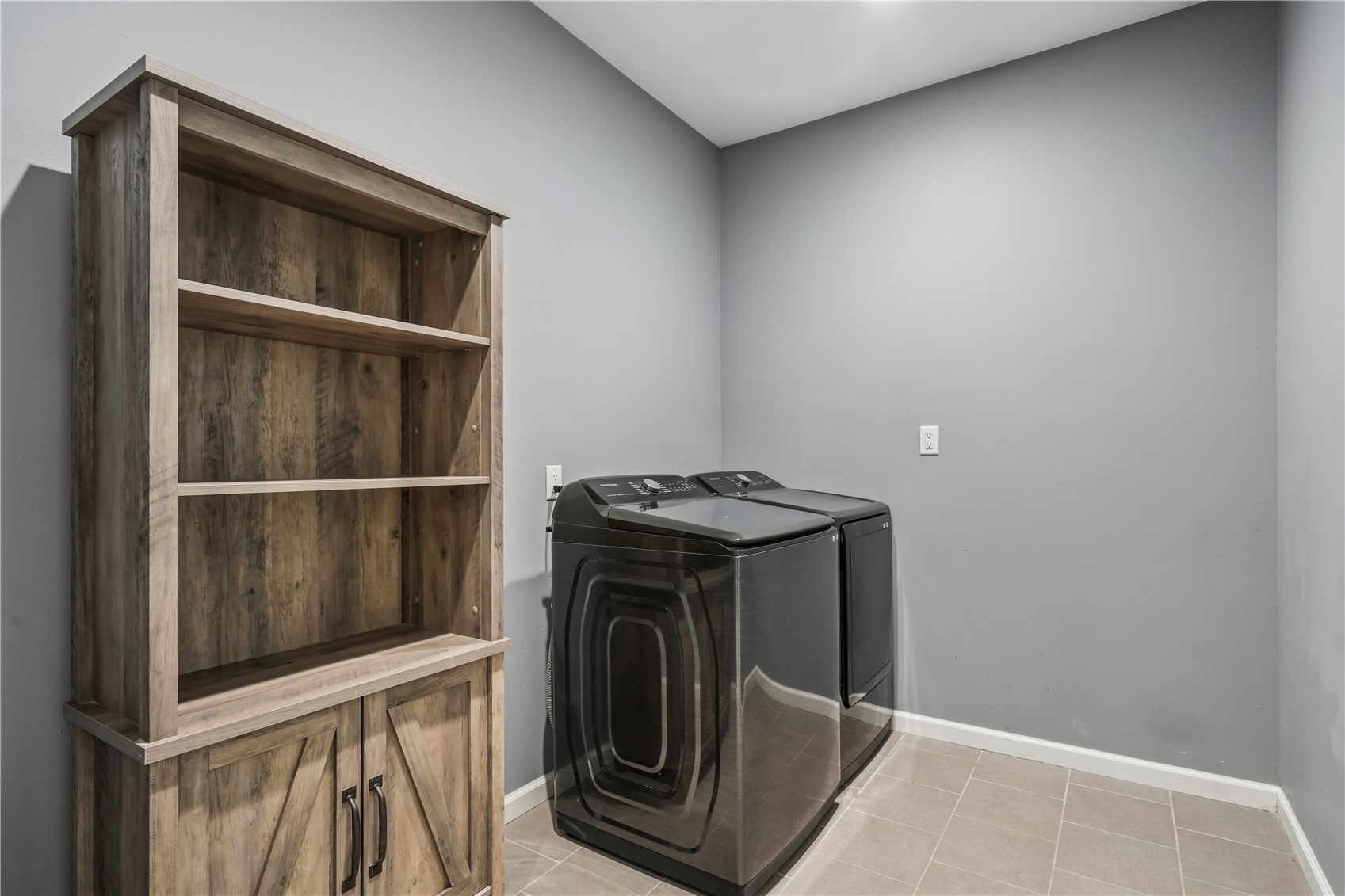 505 11th Avenue Clarence IA 52216